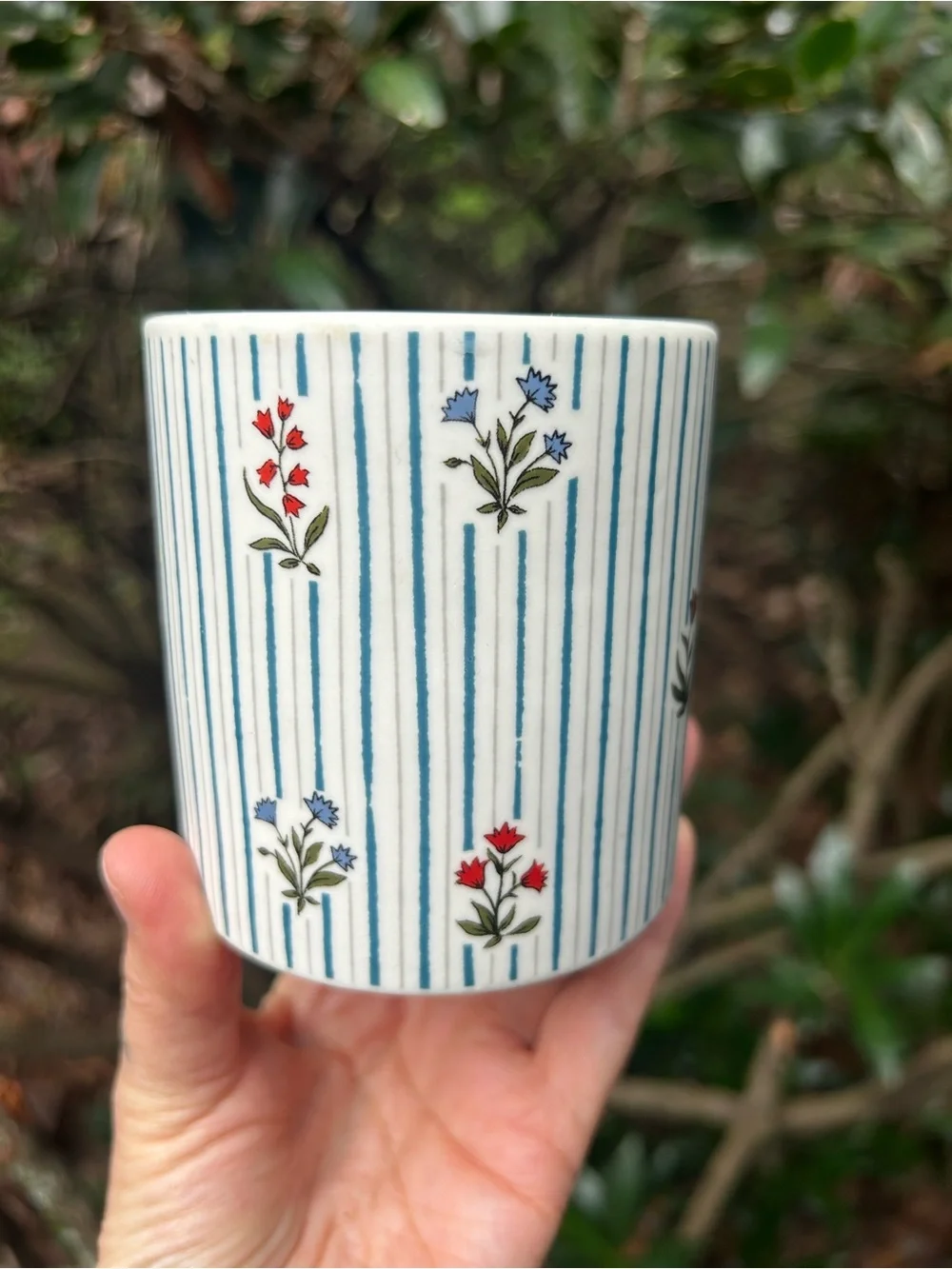 Anthropologie White Ceramic Candle with Blue Stripes and Red Floral Accents